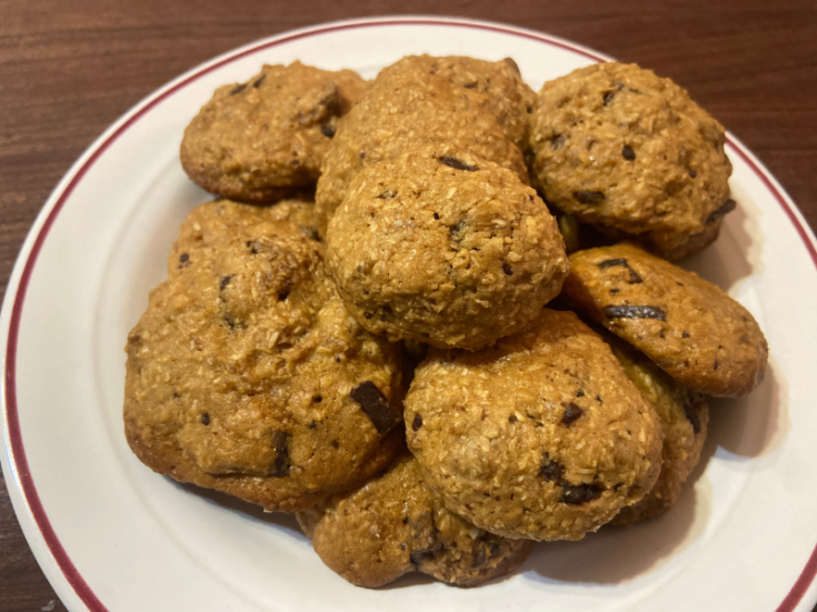 Healthy Sourdough Chocolate Chip Cookies With Oats And Coconut