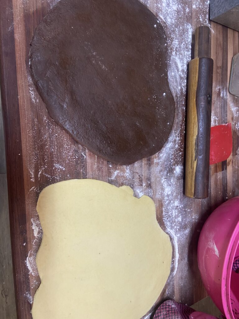 Easy laminated chocolate sourdough bread - CHOCOLATE AND WHITE DOUGH